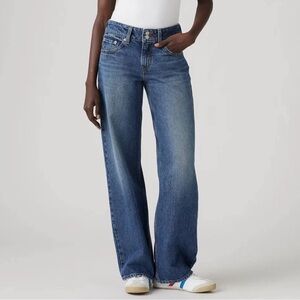 Levi's Women's Low-Rise Superlow Loose Jeans